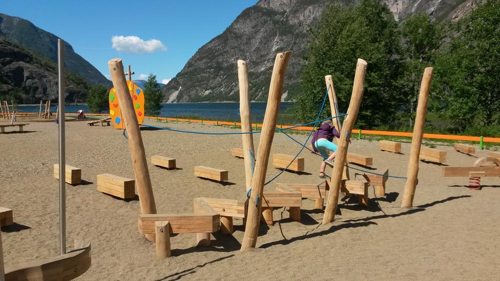 Laerdal Ferie- Og Fritidspark Laerdalsoyri Exterior foto