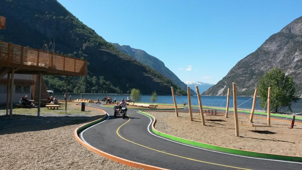 Laerdal Ferie- Og Fritidspark Laerdalsoyri Exterior foto